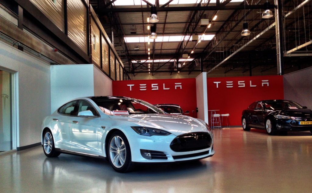 Tesla Model S 2013